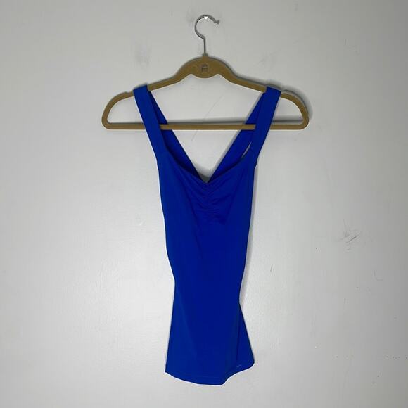 LULULEMON Blue Criss Cross Unlined Athletic Top Size 6 - Picture 1 of 8